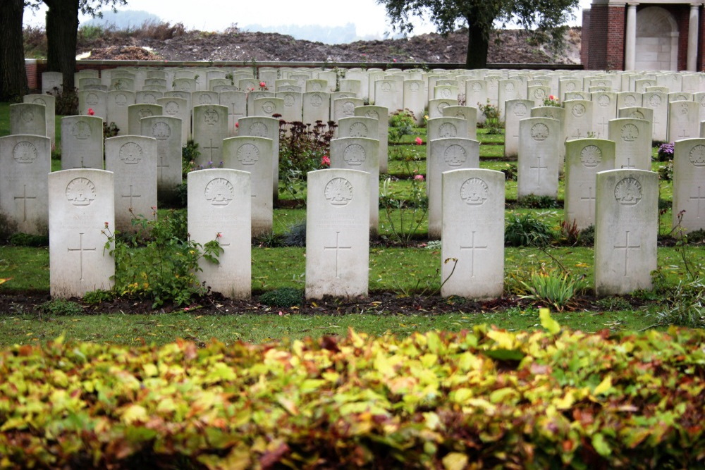 Rue-du-Bois Commonwealth War Cemetery #2