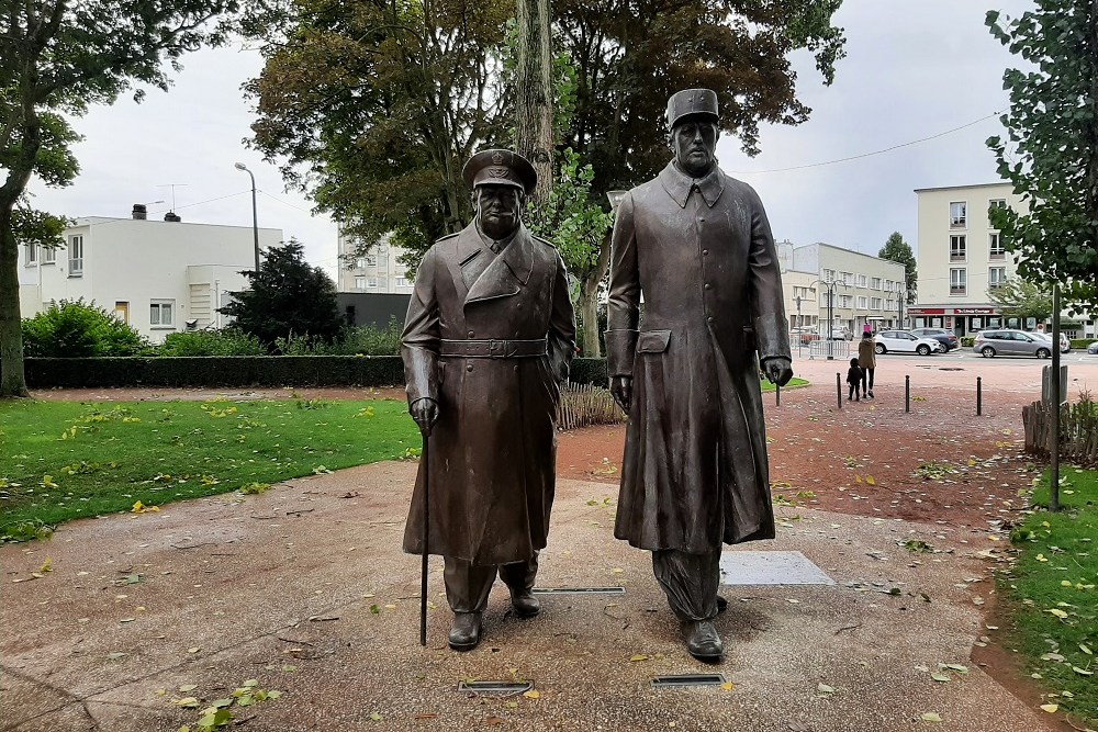 Monument De Gaulle and Churchill #2