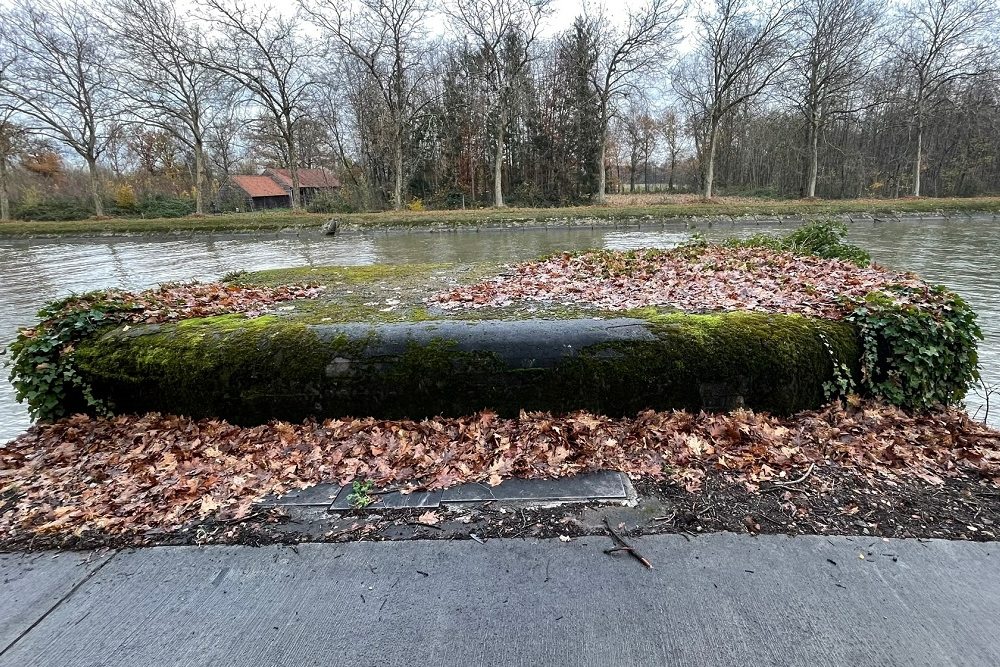 Bunker 20 Grensstelling Bocholt-Herentals Kanaal #3