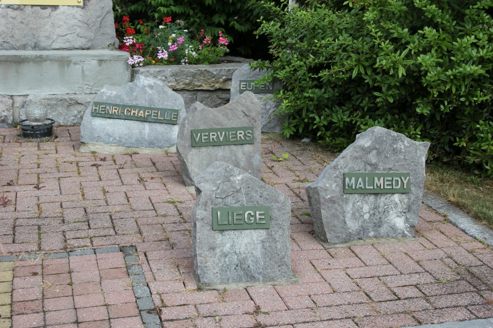 Monument Grenswielrijders Liers #3