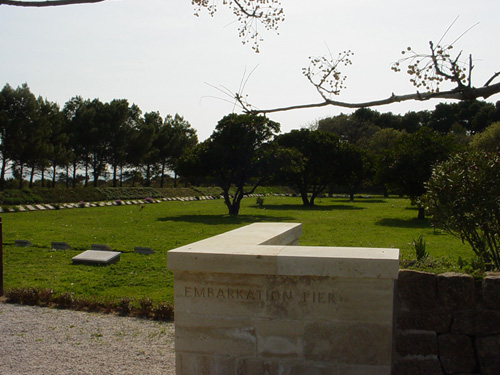 Embarkation Pier Commonwealth War Cemetery