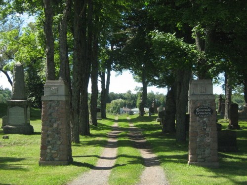 Oorlogsgraven van het Gemenebest Riverside Cemetery