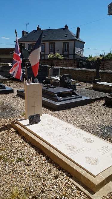 Commonwealth War Graves Piencourt #5