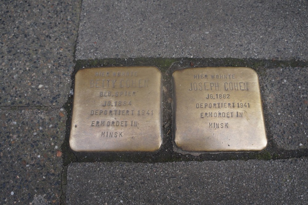 Stumbling Stones Oststrae 52 #1