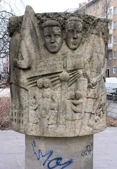 Monument Ernst Knaack en S. Sredski #1