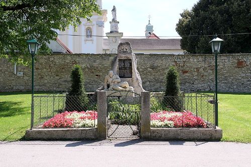 War Memorial Loretto #1