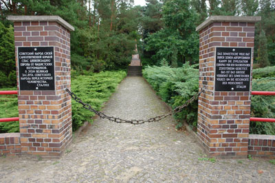 Soviet War Cemetery Mahlow #1