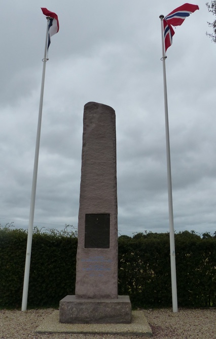 Memorial Norwegian Soldiers Villons-les-Buissons #3