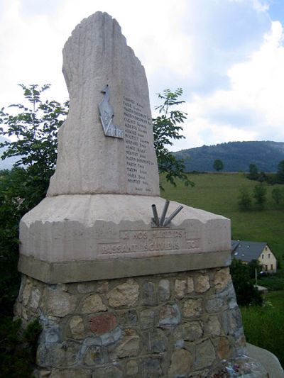Monument Omgekomen Verzetsstrijders Gresse-en-Vercors #2
