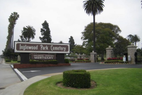 Commonwealth War Graves Inglewood Park Cemetery #1