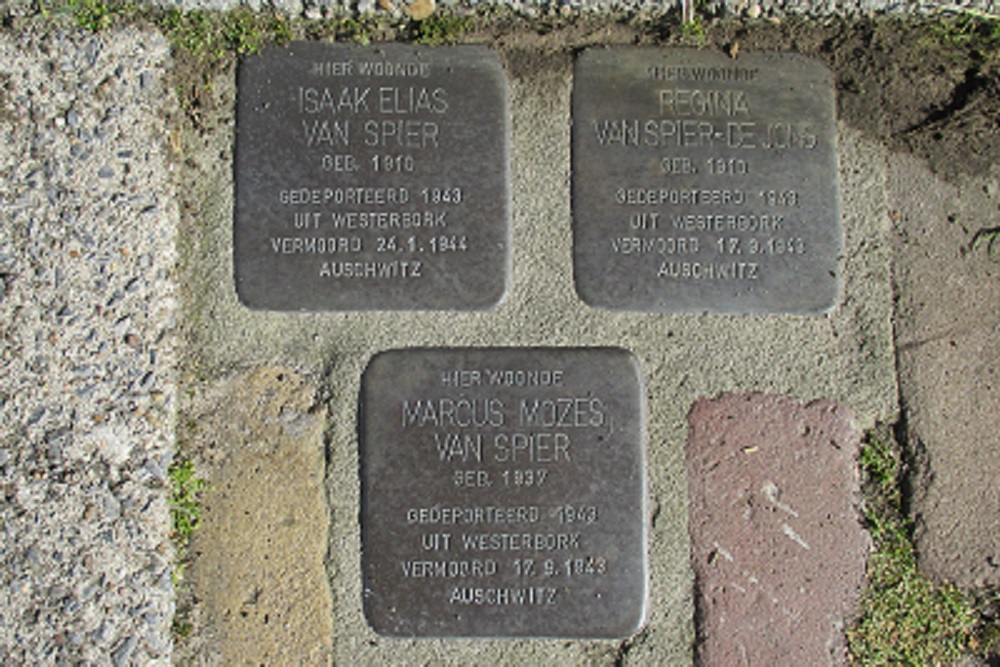 Stolpersteine Hoofdweg 16