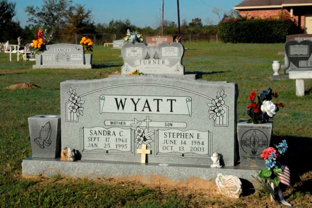 American War Grave Kilgore Memorial Gardens