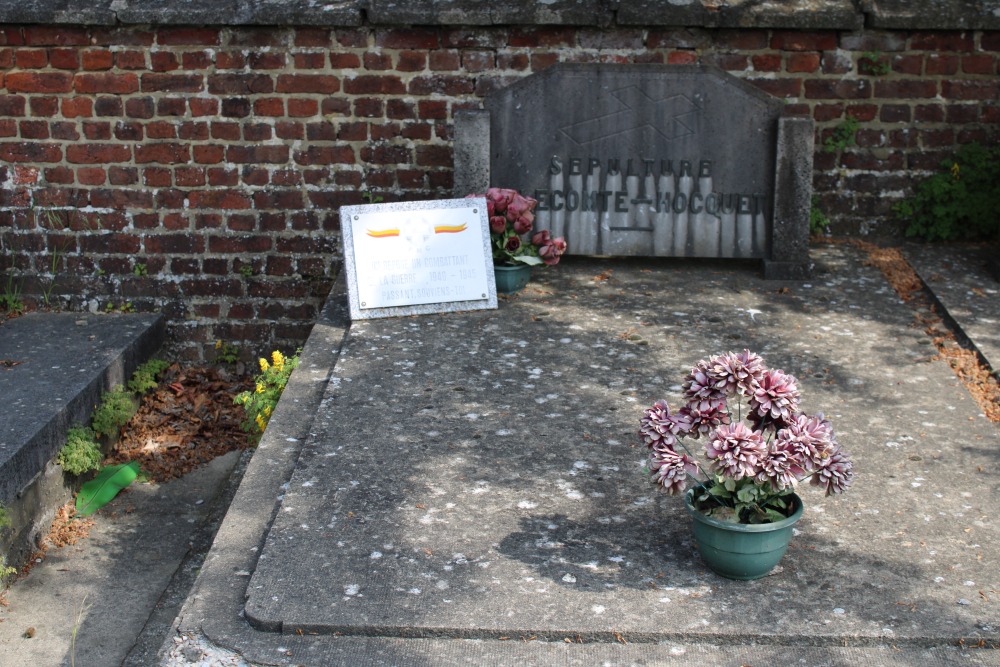 Belgian Graves Veterans Mont-Sainte-Geneviève #3