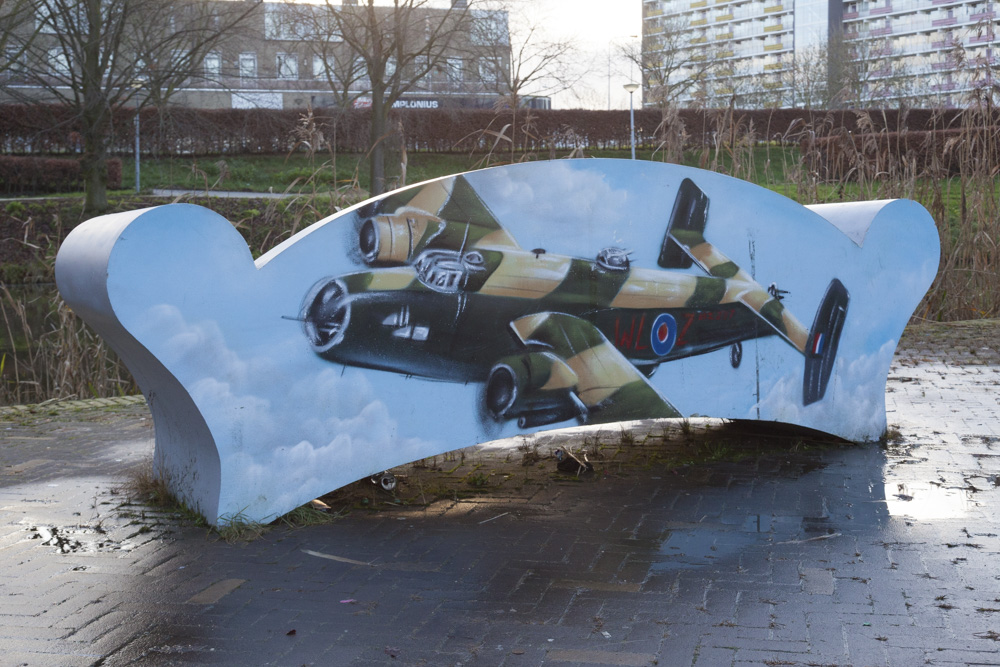 Memorial Bench Halifax MZ297