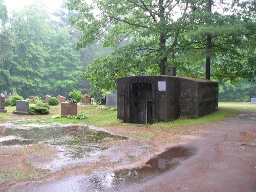 Commonwealth War Graves Torrance Cemetery