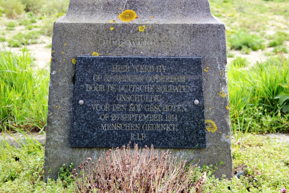 Memorial Cross Executed Civilian Droeshout #3