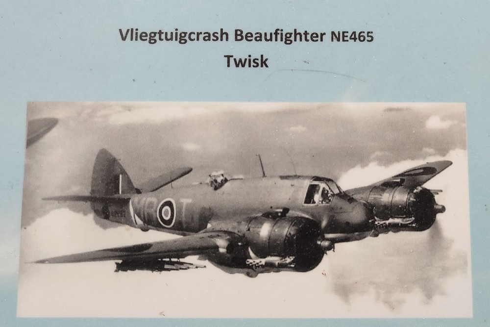 Crashlocatie Bristol Beaufighter NE465 Twisk #4