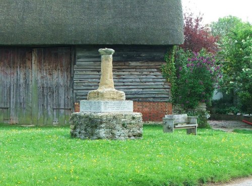 Oorlogsmonument Charney Bassett en Lyford #1