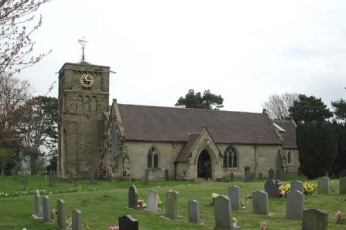 Oorlogsgraven van het Gemenebest St. Peter Churchyard