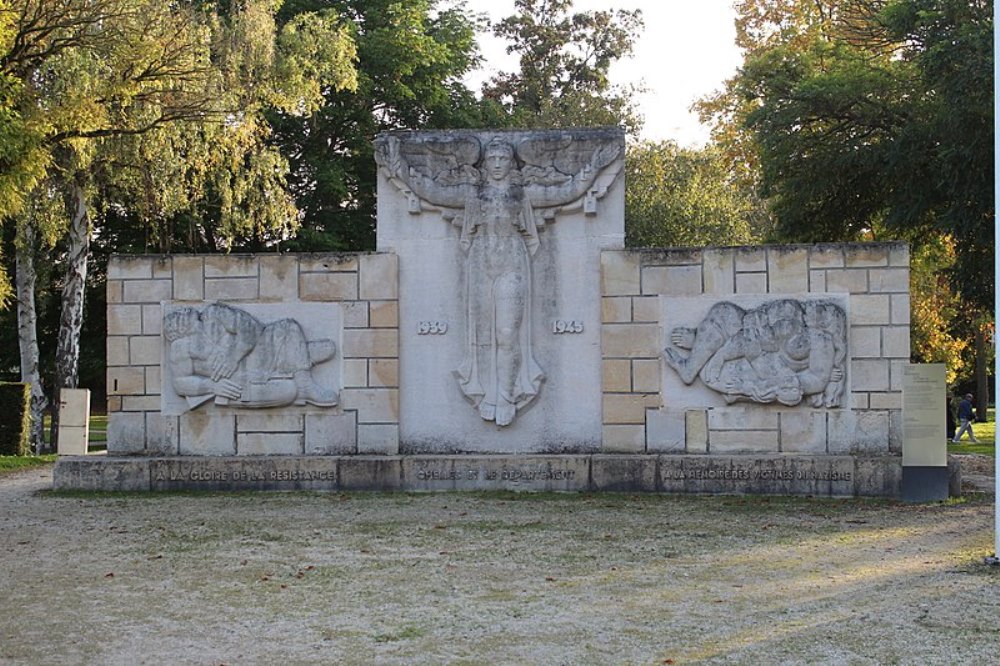 Monument Tweede Wereldoorlog Chelles #1