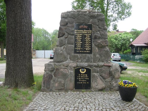 War Memorial Lindenbrück #1