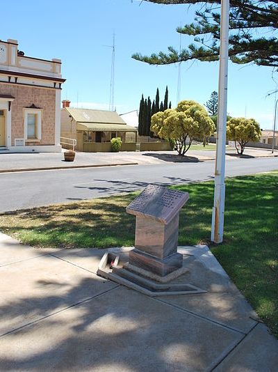 War Memorial Port Victoria #1