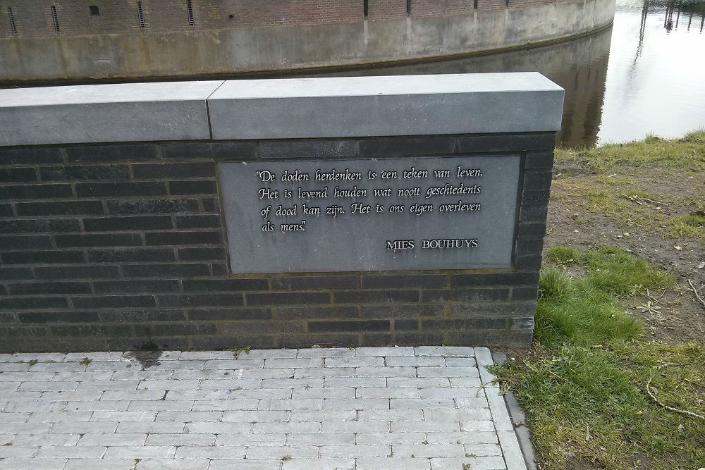 Oorlogsmonument Weesp #7
