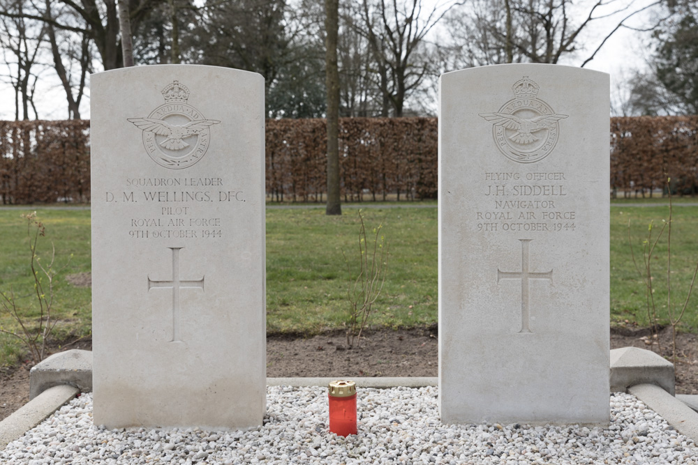 Commonwealth War Graves Voorthuizen #1