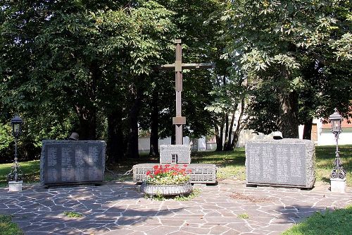 Oorlogsmonument Siegendorf #1