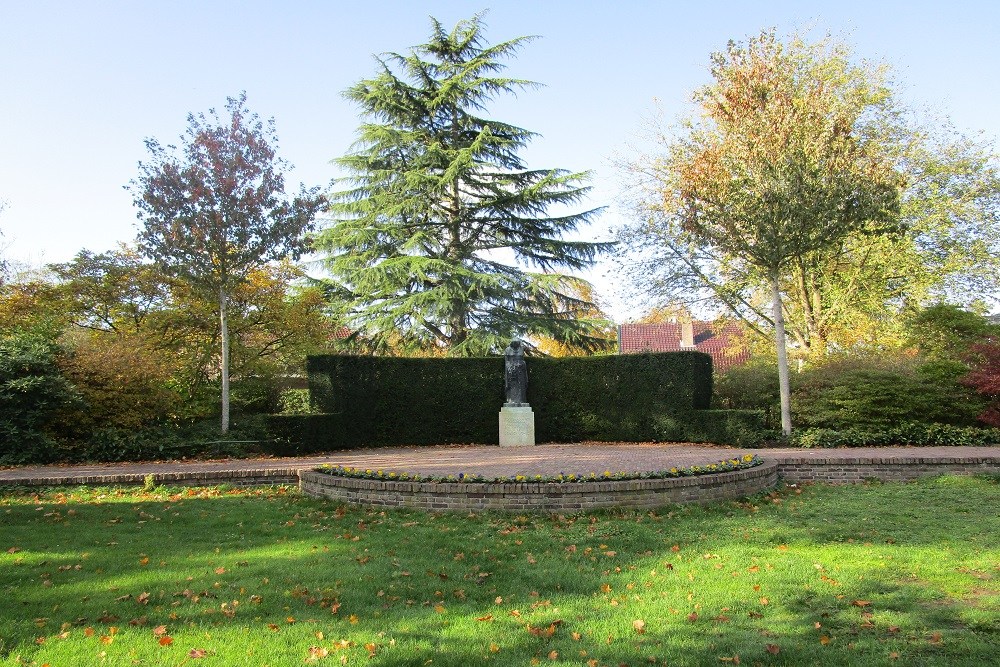 War Memorial Ermelo #1