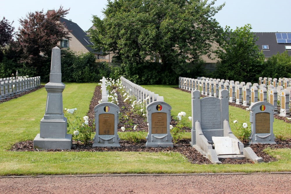 Belgische Oorlogsbegraafplaats Adinkerke #3