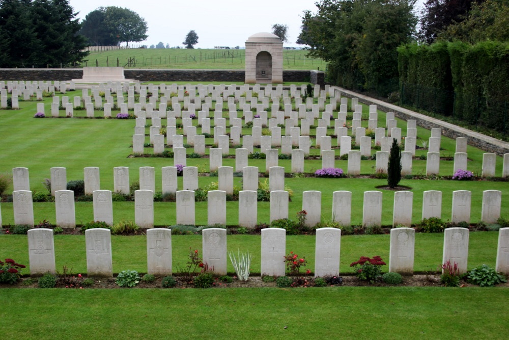 Commonwealth War Cemetery La Targette #2