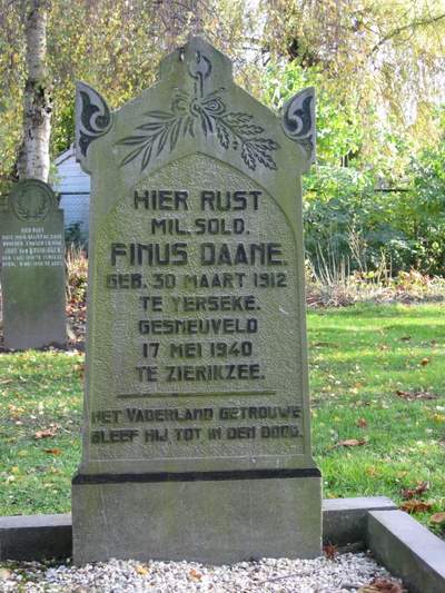 Dutch War Graves Yerseke #4