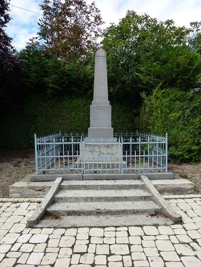 Oorlogsmonument Remaucourt #1