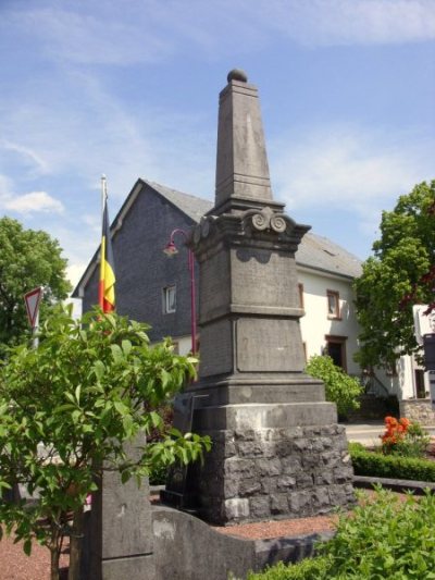 Oorlogsmonument Manderfeld #1