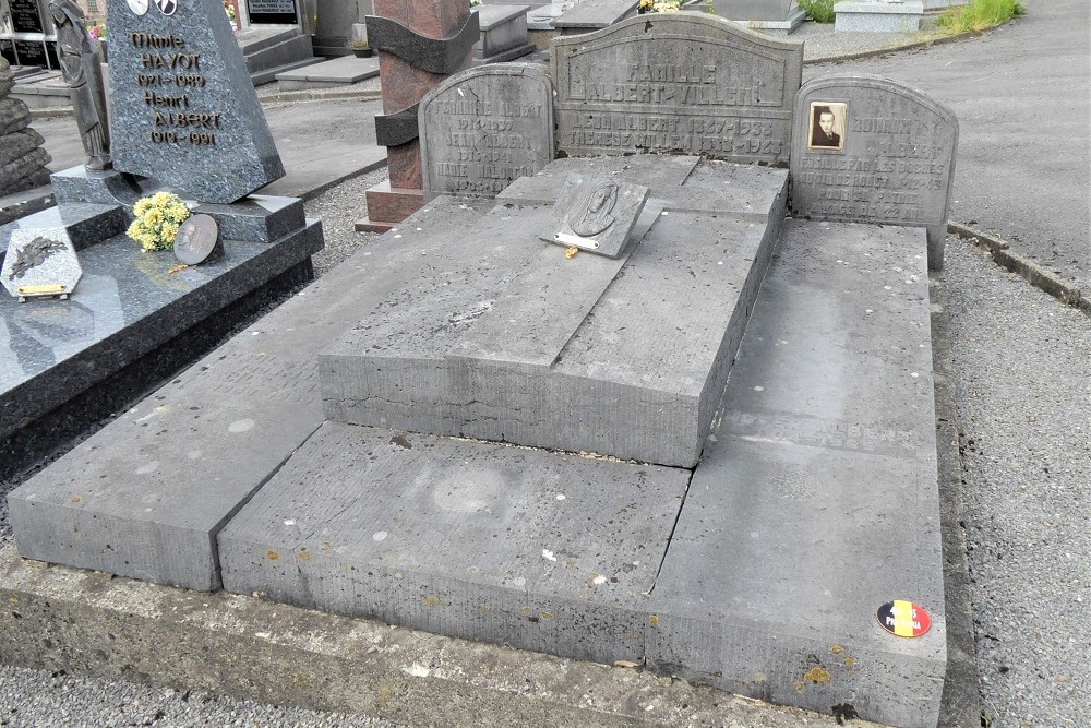 Belgian War Graves Bivre #1