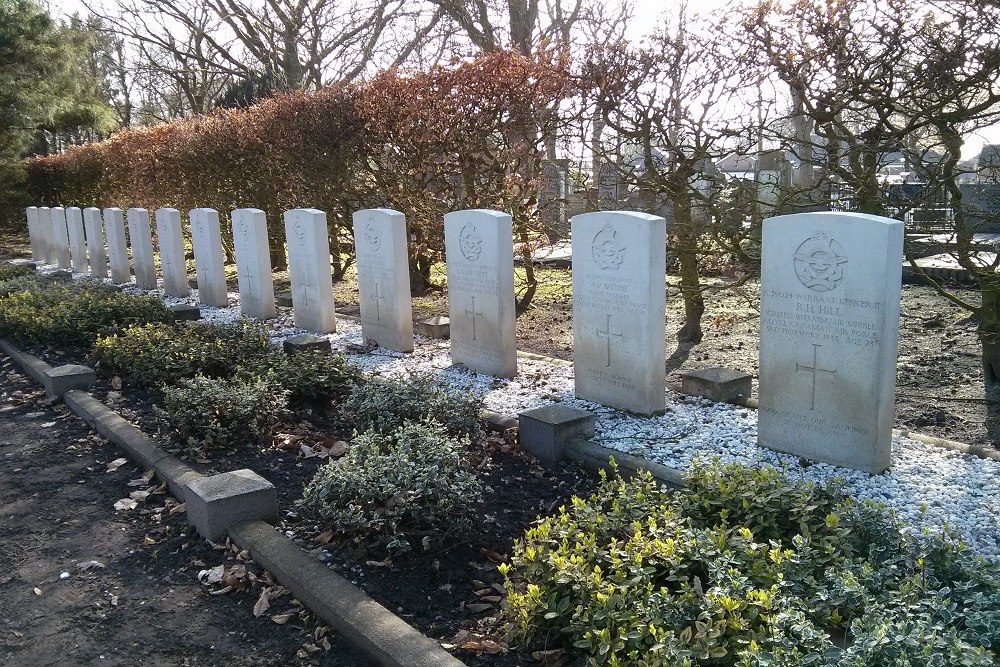 Commonwealth War Graves General Cemetery Sleen #1