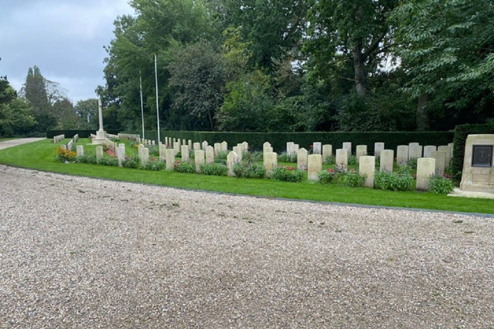 Czechoslovakian War Grave New Eastern Cemetery Amsterdam #3