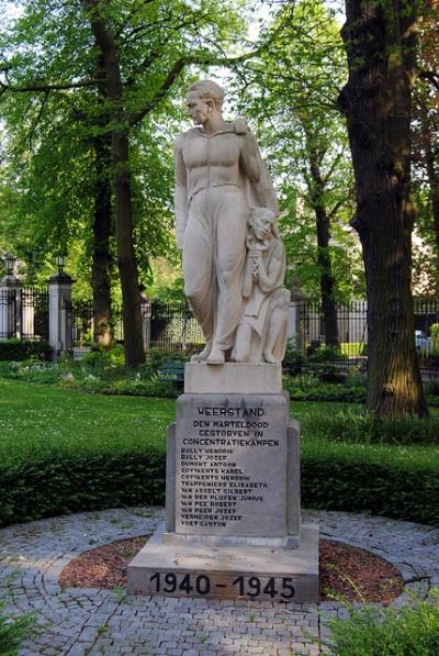 War Memorial Boechout #1