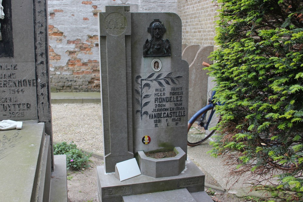 Belgian War Grave Zevekote #1