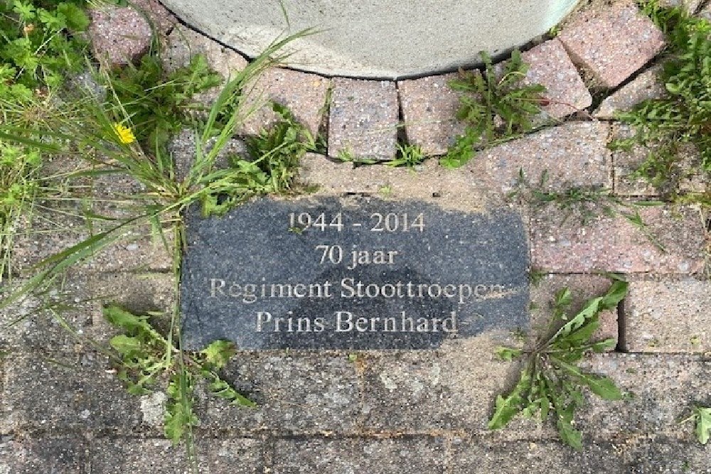 Monument Regiment Stoottroepen #5