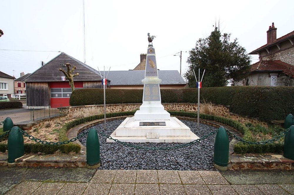 Oorlogsmonument La Bazoche-Gouet #1