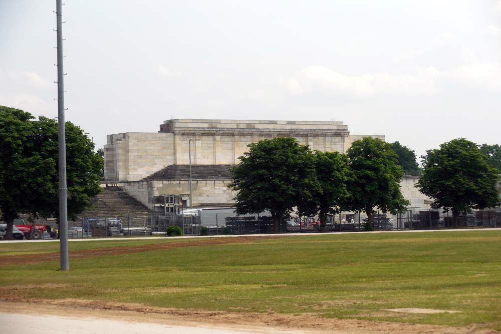 Zeppelin Field #2