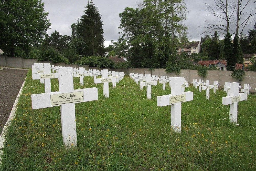 Oorlogsbegraafplaats les Vallons #4