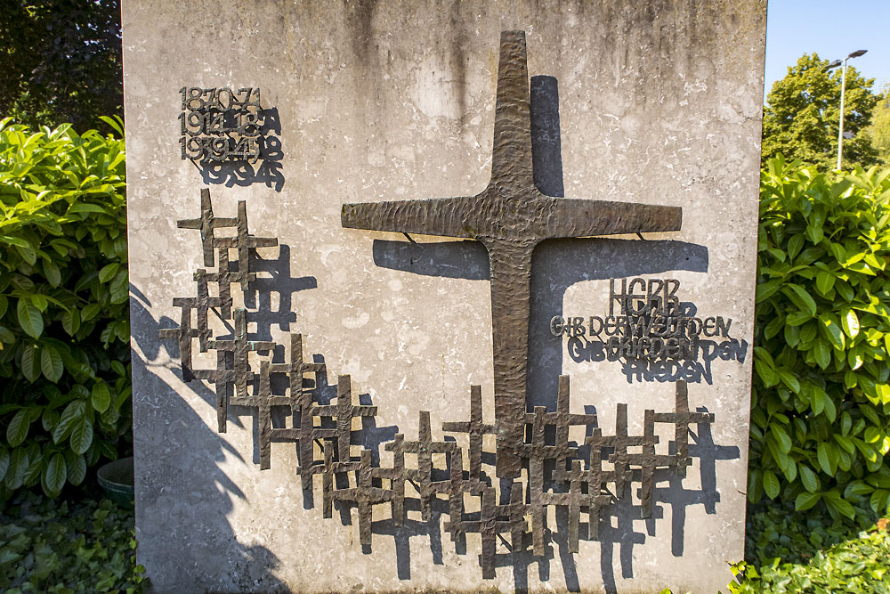 Monument Begraafplaats Niederzier #2