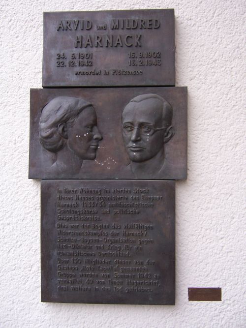 Monument Arvid en Mildred Harnack #2