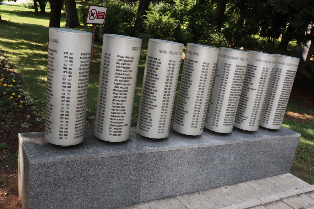 Monument Omgekomen Kinderen Sarajevo #2