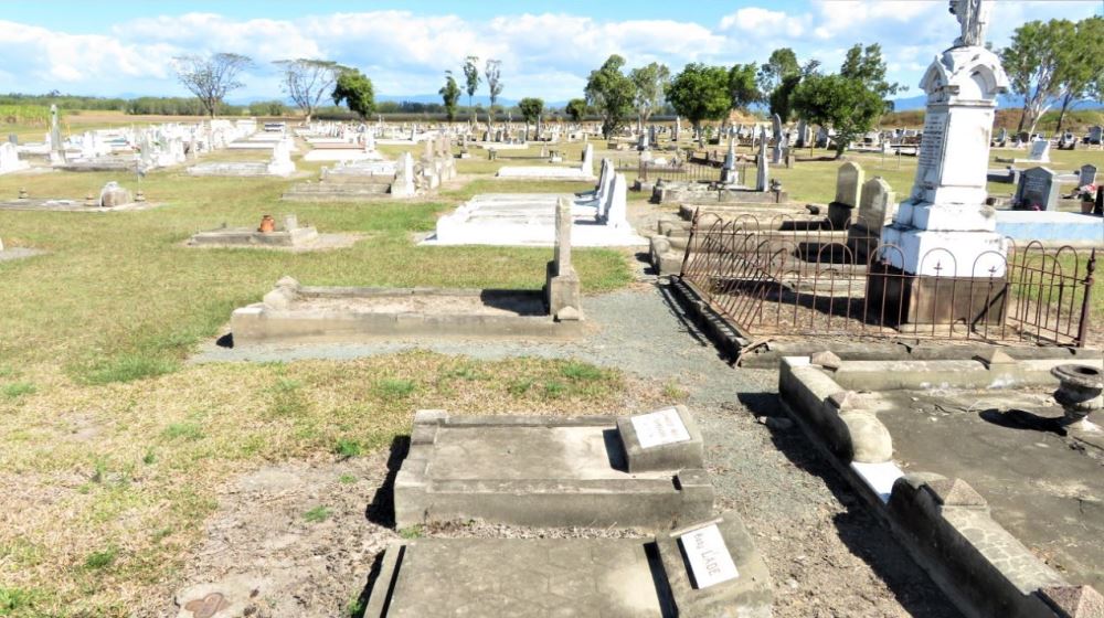 Commonwealth War Grave Proserpine Cemetery #1