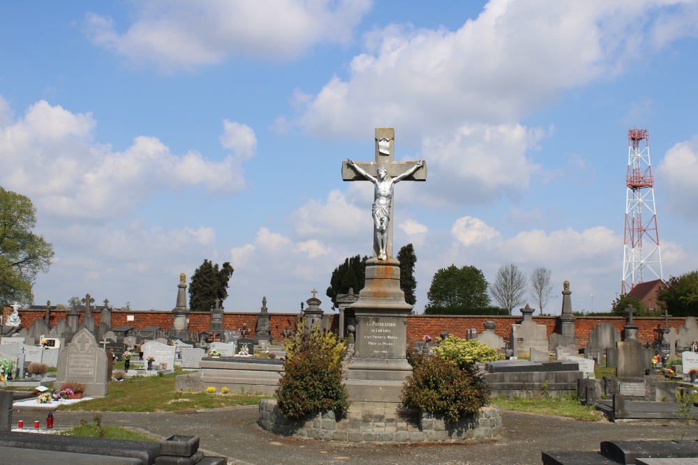 Oorlogsmonument Begraafplaats Chivres