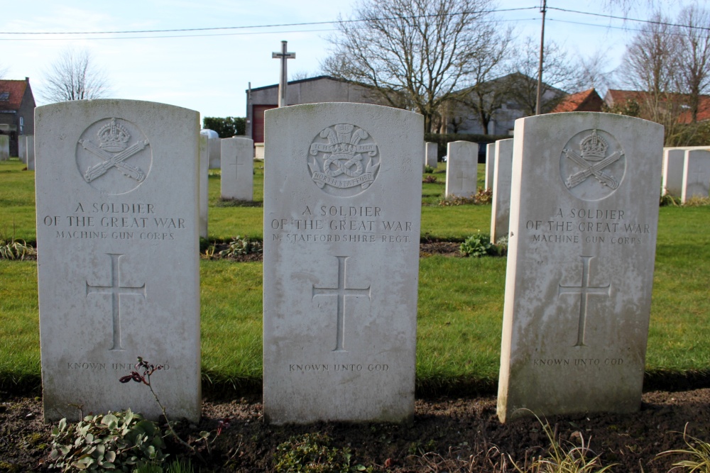 Oorlogsbegraafplaats van het Gemenebest Westoutre British Cemetery #4
